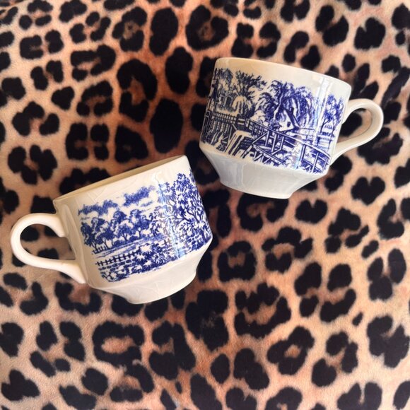 Vintage Churchill Blue Willow Tea Cups – Made in England – Set Of 2 Beautiful - Picture 1 of 5